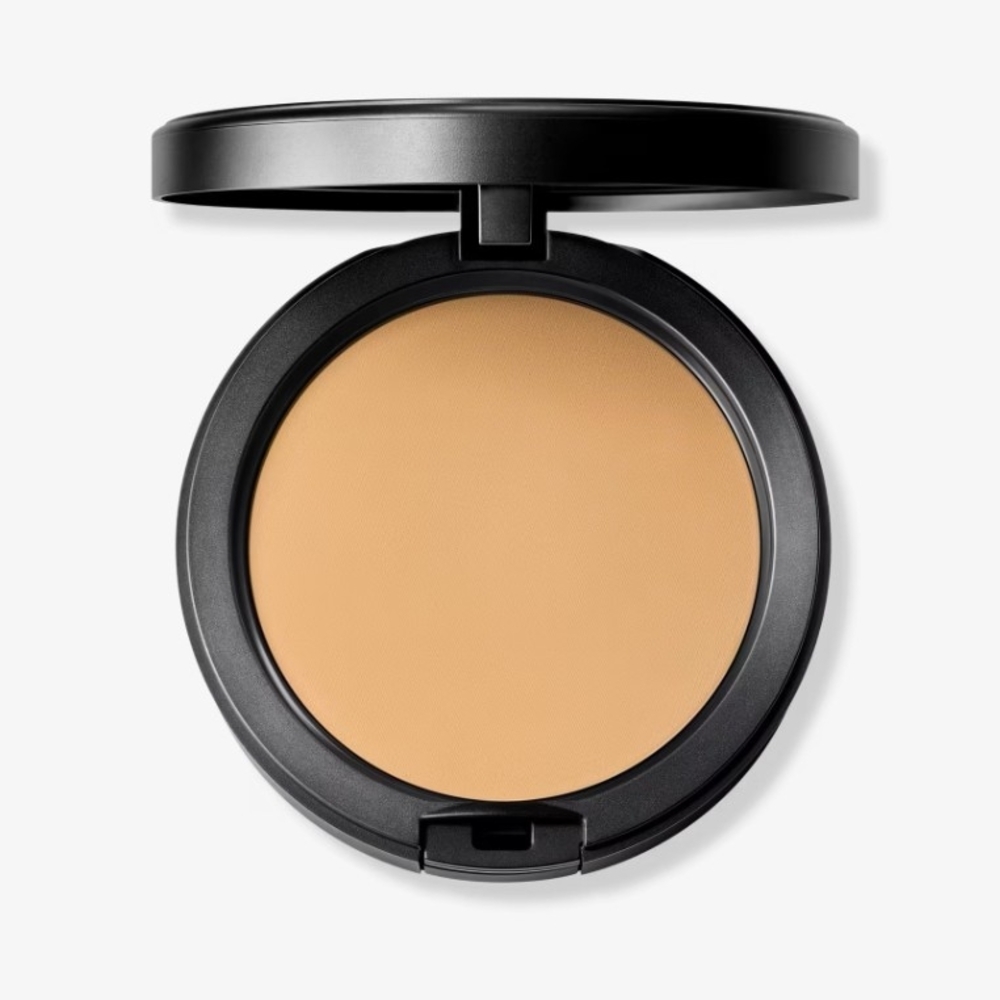 MAC Studio Fix Power Plus  Foundation